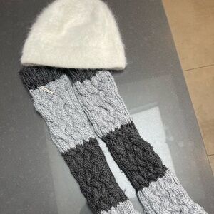 Arm warmers and fluffy beanie winter set ❄️